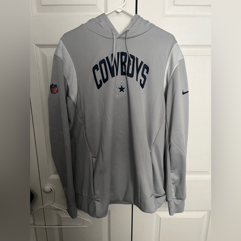 Nike Silver Dallas Cowboys Sideline Athletic Stack Performance Pullover Hoodie